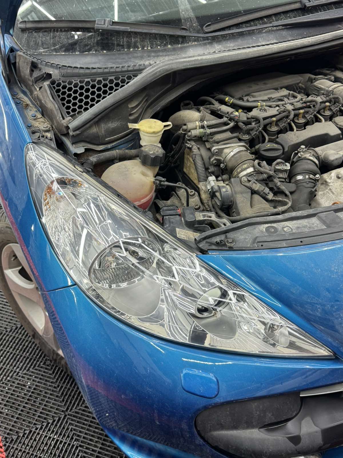 След —